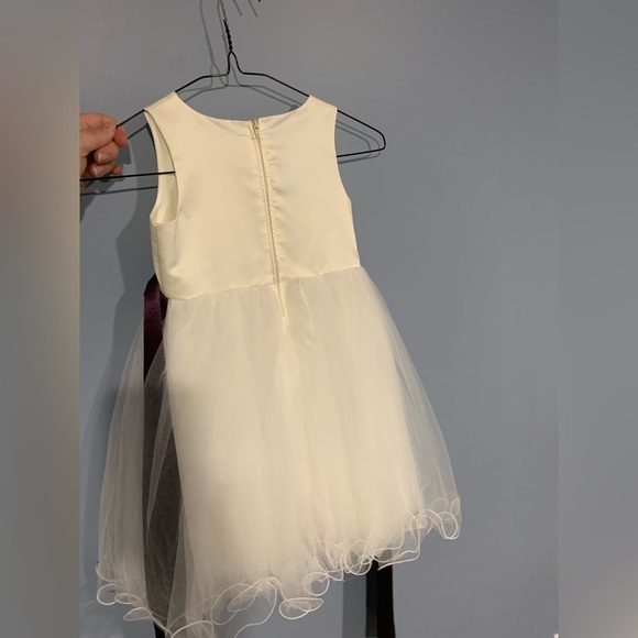 Flower girl dress - Picture 2 of 4